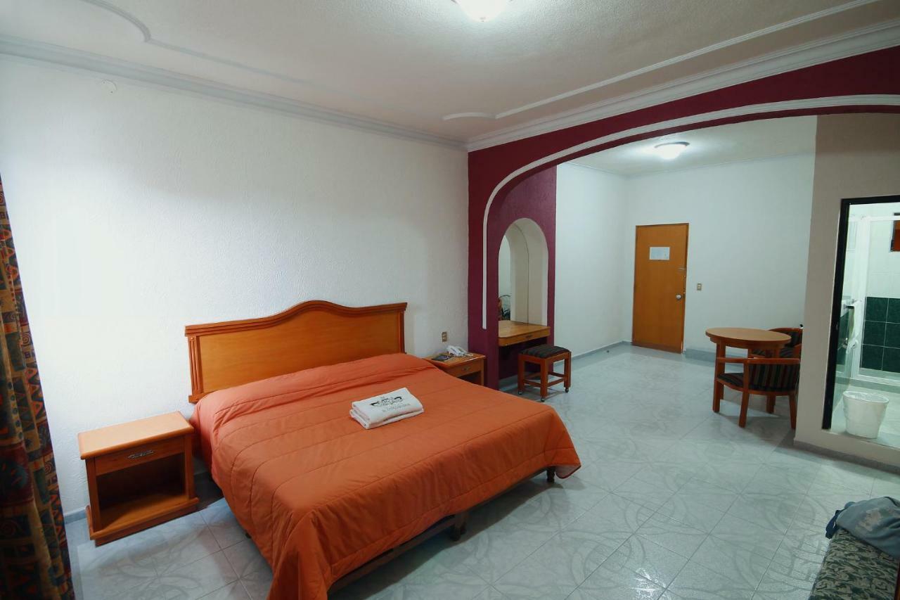 Hotel El Conquistador Monarca. Zitácuaro Exterior foto